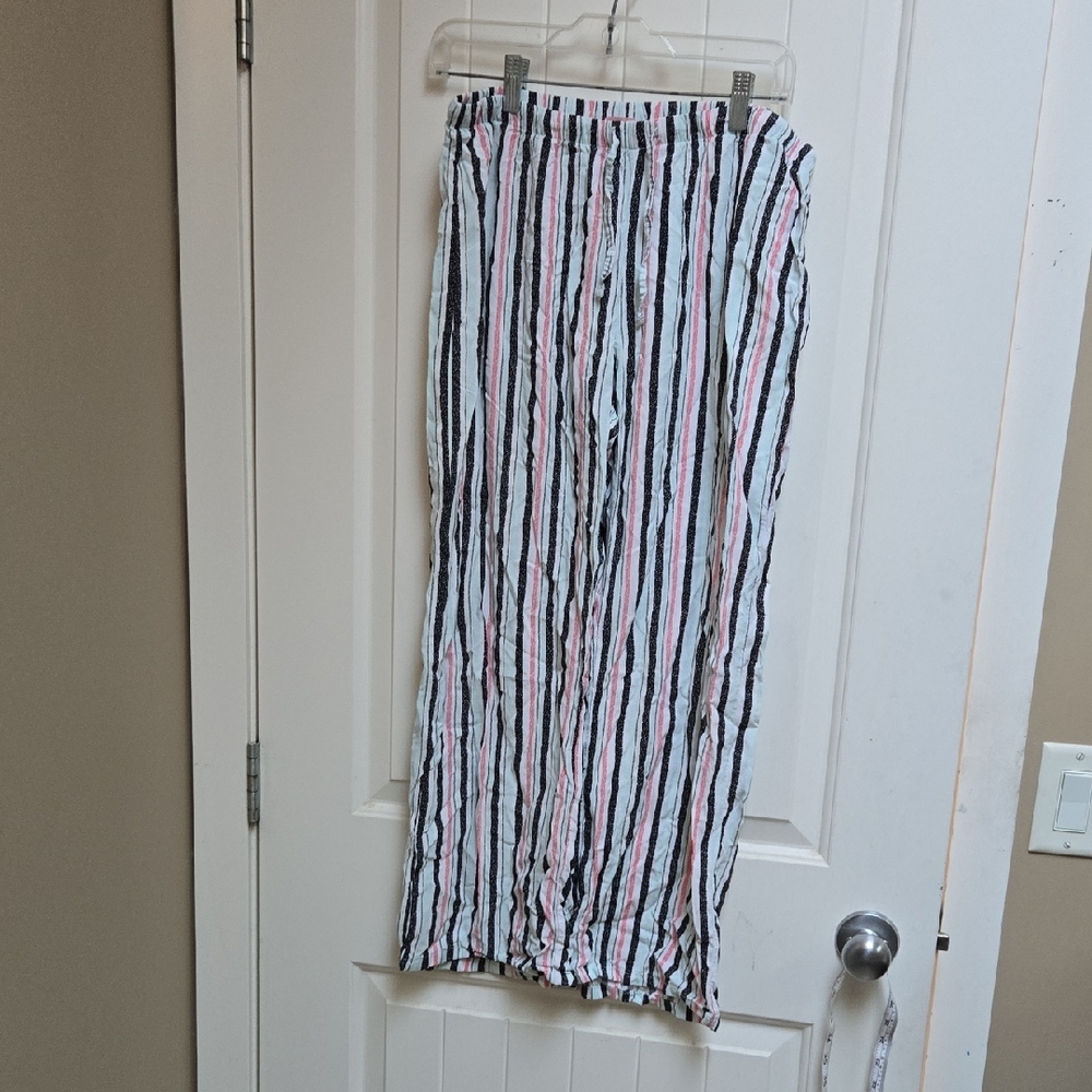 La Vie En Rose Medium Striped Maxi Wide Pants in Black, Pink, and White